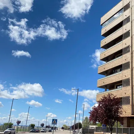 Apartamento Aires De Toledo-parque Warner Y Madrid En Familia *