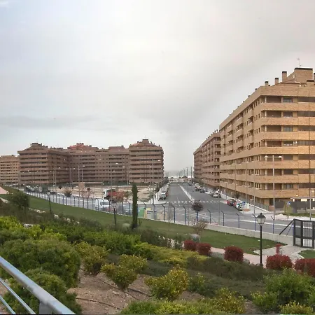 Aires De Toledo-parque Warner Y Madrid En Familia