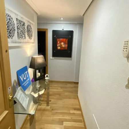 Aires De Toledo-parque Warner Y Madrid En Familia Apartamento