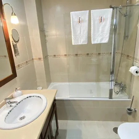 Apartamento Aires De Toledo-parque Warner Y Madrid En Familia