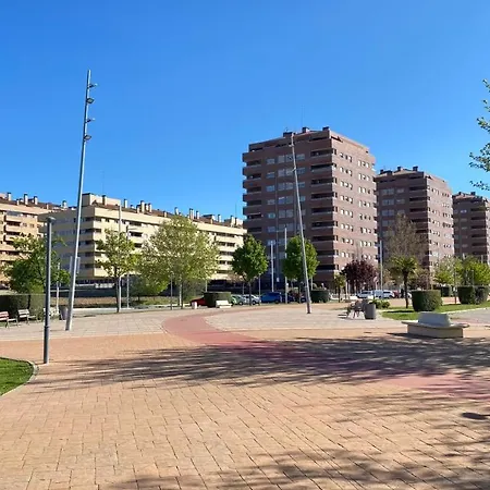 Aires De Toledo-parque Warner Y Madrid En Familia Toledo